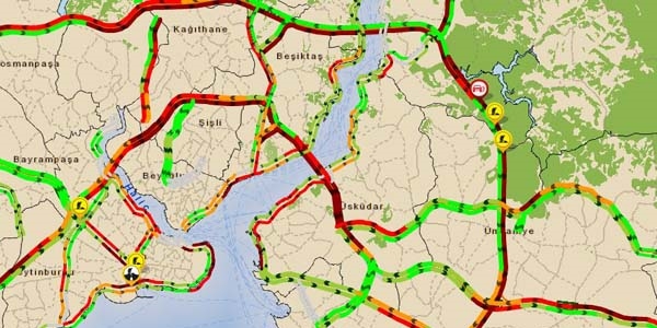 TEM otoyolunda kaza oldu trafik kilitlendi