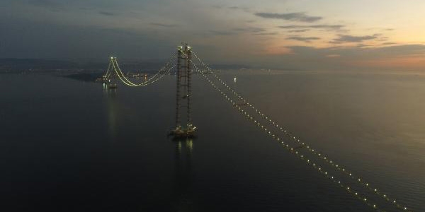 İzmit Körfezi 'inci gerdanlığına' kavuştu