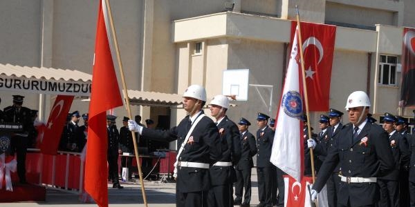 Diyarbakır'da 839 polis adayı mezun oldu