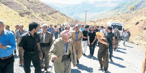 Hakkarililer PKK'ya isyan etti