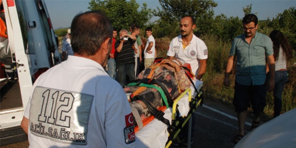 Çanakkale'de trafik kazası: 6 yaralı