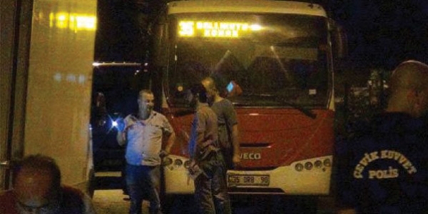 İzmir'de belediye otobüsüne saldırı