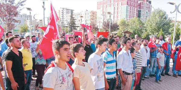 PKK namluyu Kürtlere çevirdi