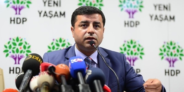 HDP, TBMM'yi olağanüstü toplantıya çağırdı
