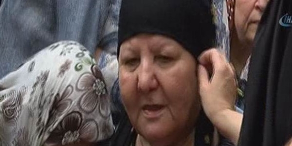 Şehidin annesi hem ağladı hem ağlattı