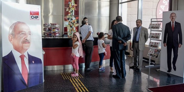 CHP'de milletvekili aday adaylığı başvuruları sona erdi