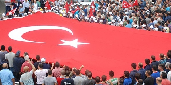 Türkiye terörü lanetlemek için yürüdü