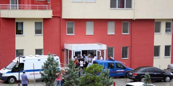 Üzerine patlayıcı bağlayan mühendis iş yerini bastı