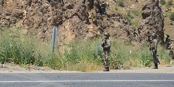 Siirt'te yola döşenen patlayıcı imha edildi