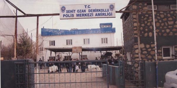 Mardin'de polis karakoluna silahlı saldırı