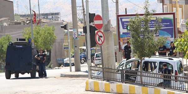 Cizre'de yeniden sokaa kma yasa ilan edildi