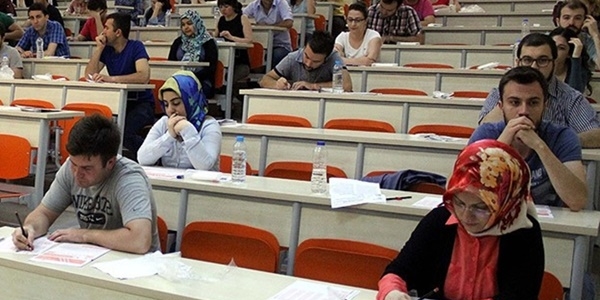 Asli öğretmenliğe geçiş sınavı başvuru süresi uzatıldı