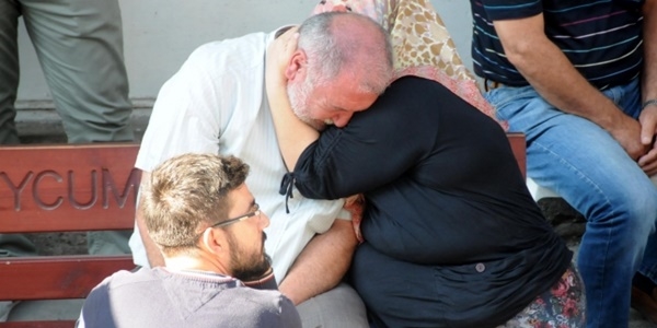 Şehitlerimizi uğurluyoruz