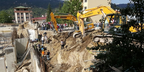 Hastane inşaatında göçük: 1 ölü