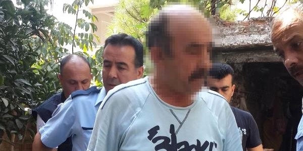 Emekli polis memuru oğlunu silahla yaraladı
