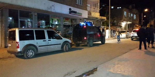 Silvan'da polise silahlı saldırı: 1 yaralı