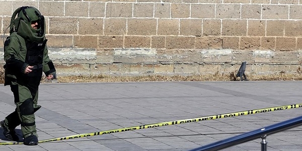 Teröristlerin hain tuzağı son anda fark edildi