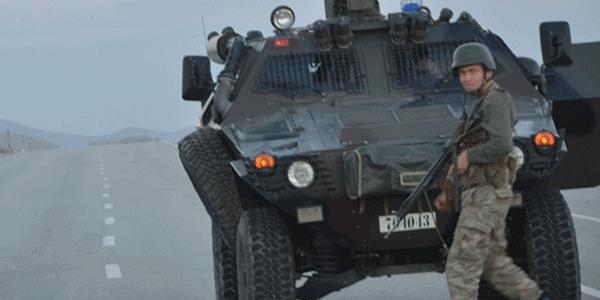 Van ve Hakkari terör saldırıları 4 asker yaralandı