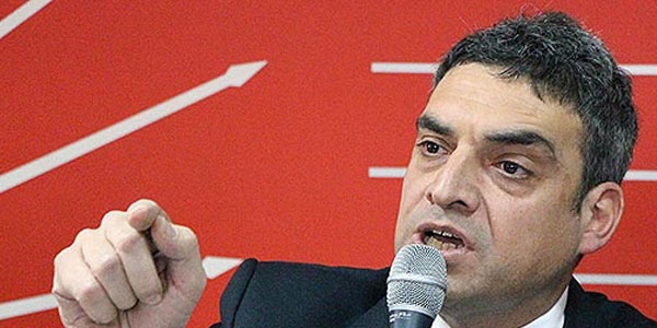 Aday gösterilmeyen Umut Oran'dan tepki