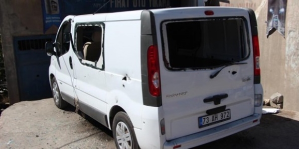 Şırnak'ta polise roketli saldırı