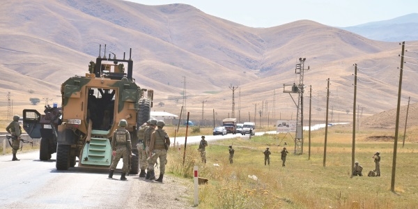 Kobani eğitimi işimize yaramadı