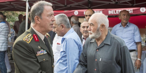 Komutanlardan şehit Binbaşı Güzel'in ailesine taziye ziyareti