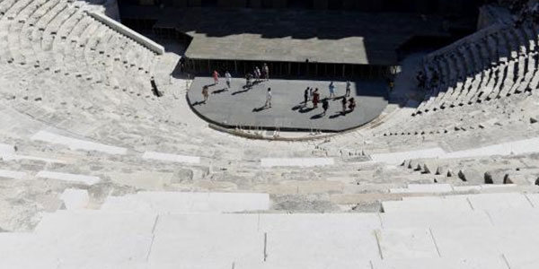 Aspendos restorasyonunda mutfak mermeri!