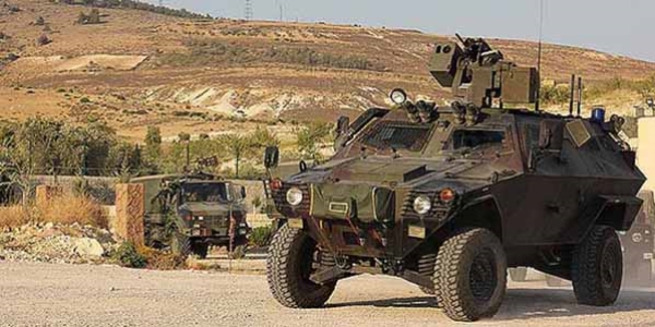 Diyarbakır'da askeri konvoya saldırı: 4 sivil yaralı
