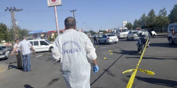 Batman'da polise silahlı saldırı: 1 şehit, 3 yaralı