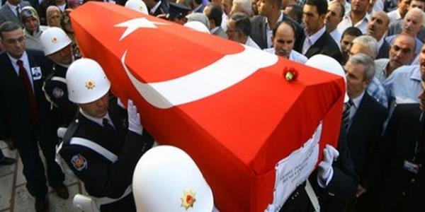 GATA'da tedavi gören polis şehit düştü