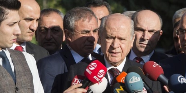 Bahçeli'den Genelkurmay Başkanı Akar'a ziyaret