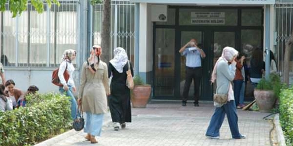 Başörtü avcısı uzay profesörüne 2 yıl hapis daha