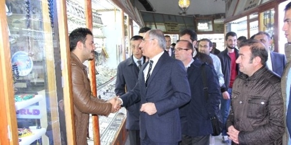 Seçim çalışmalarına 'araç ve ses sınırı'