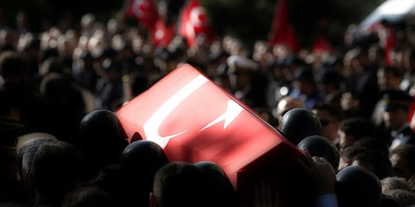 Şehit polisin Malatya'daki baba ocağına ateş düştü