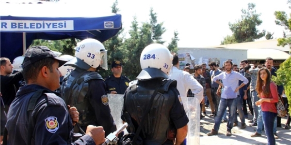 Mersin Üniversitesi'nde gerginlik: 2 kişi gözaltında