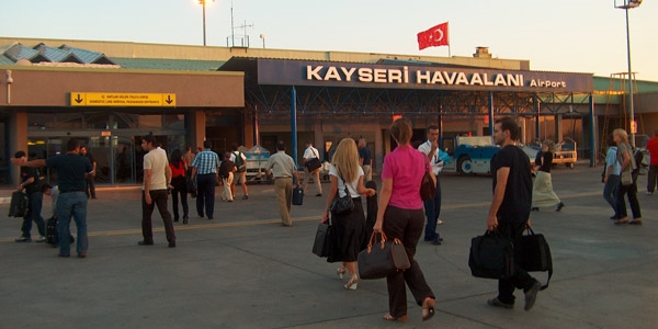 stanbul-Nevehir ua Kayseri'ye indi