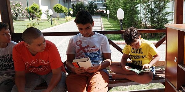 Çocuklarda pasifleştiren kitaplara dikkat