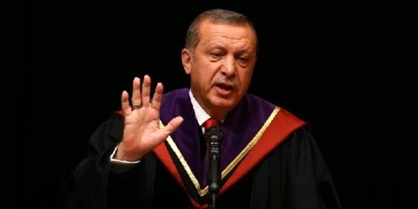 Erdoğan'a Japonya'da fahri doktora unvanı verildi