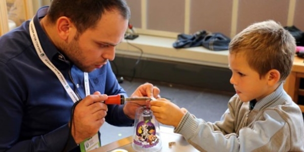 Köy okullarındaki öğrenciler bilimle buluşuyor