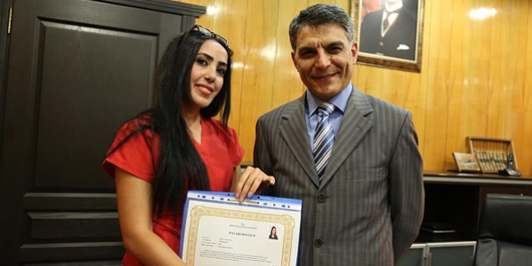 'Kahraman ebe' başarı belgesi ile ödüllendirildi