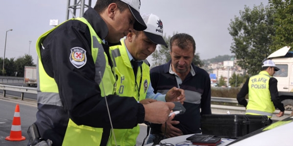 stanbul'un bir haftalk trafik cezas raporu