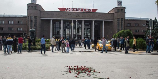 Patlamanın olduğu meydanın ismi değişti