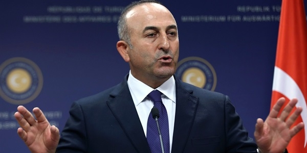 'PKK'nın eylemleri çözümü askıya aldı'