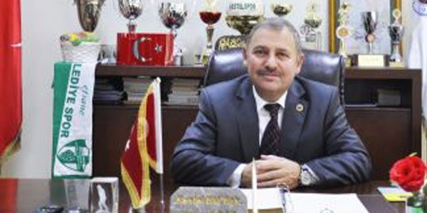 AK Partili Belediye Başkanı'na makamında silahlı saldırı