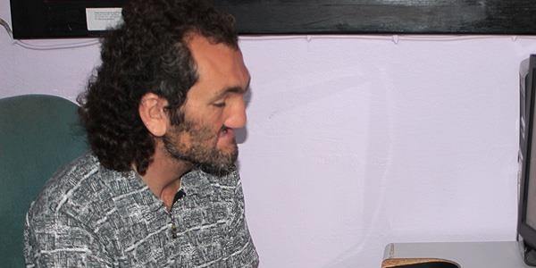 Karanlık dünyasını eğitim ile aydınlatıyor