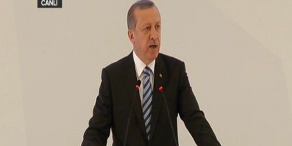 Erdoğan: İslam dünyasında oynanan oyunun farkına varın