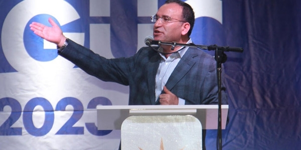 Bozdağ: Herkesin sosyal güvencesi aynı sistem içerisinde işliyor