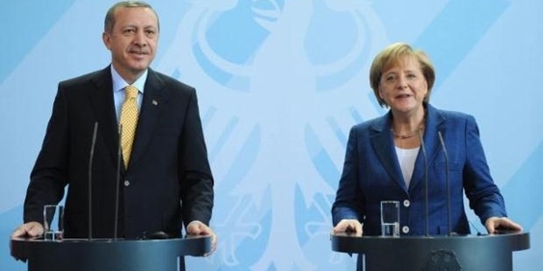 'Batı, mülteci konusunda Türkiye'ye yardımcı olmalıdır'