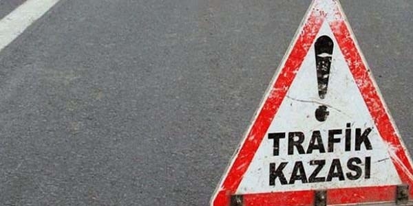 Kastamonu'da kamyon ile otomobilin çarpıştı: 6 ölü