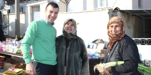 Şoför bulunamayınca direksiyona belediye başkanı geçti